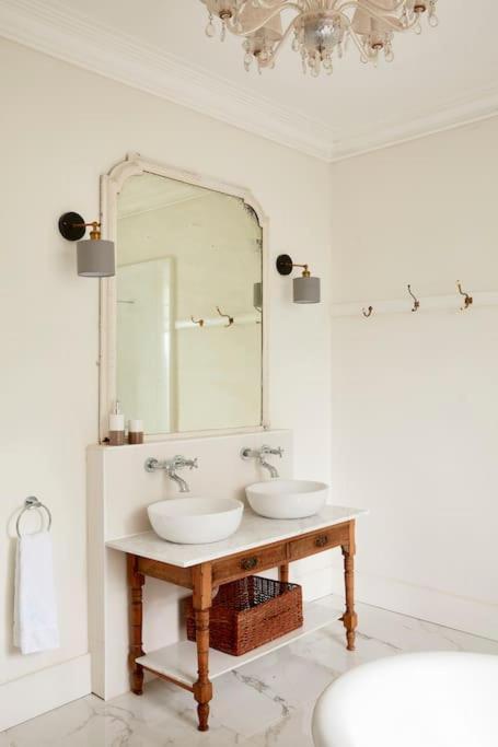 Stylish Scottish Manor, Coillemore House 카일 외부 사진